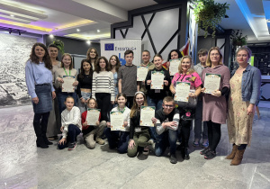 Grupowe zdjecie wszystkich uczestników projektu