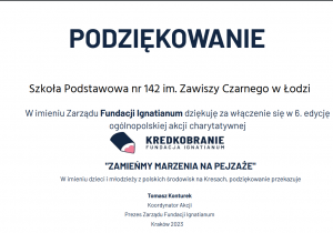 Zdjęcie przedstawia podziękowanie dla Szkoły Podstawowej nr 142 w Łodzi za udział w szóstej edycji ogólnopolskiej akcji charytatywnej Kredkobranie.
